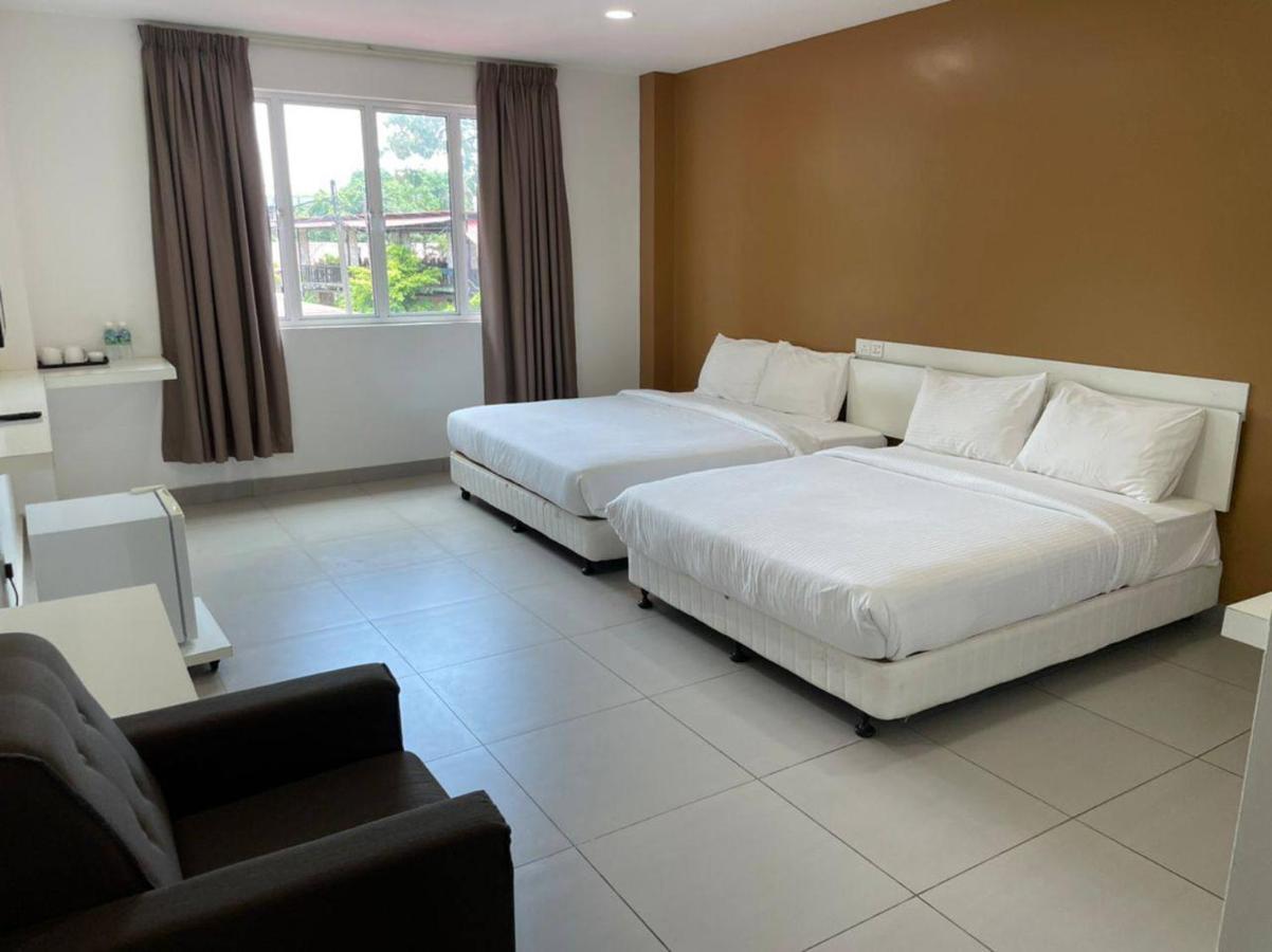 Melati Tanjong Beach Resort Pantai Cenang  Exterior photo
