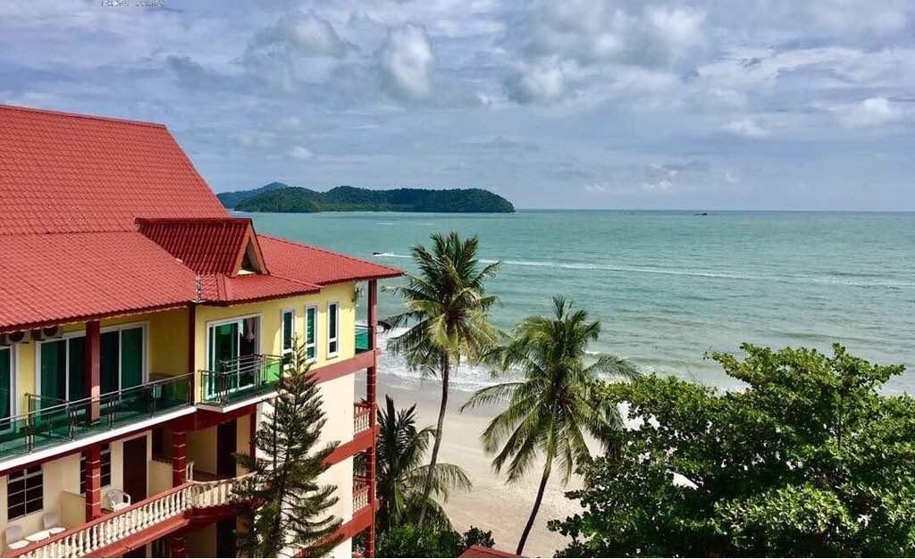 Melati Tanjong Beach Resort Pantai Cenang  Exterior photo